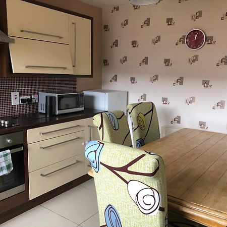 Claire'S Airbnb 2 Белфаст Экстерьер фото