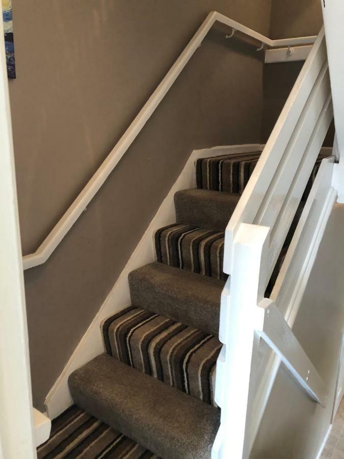 Claire'S Airbnb 2 Белфаст Экстерьер фото