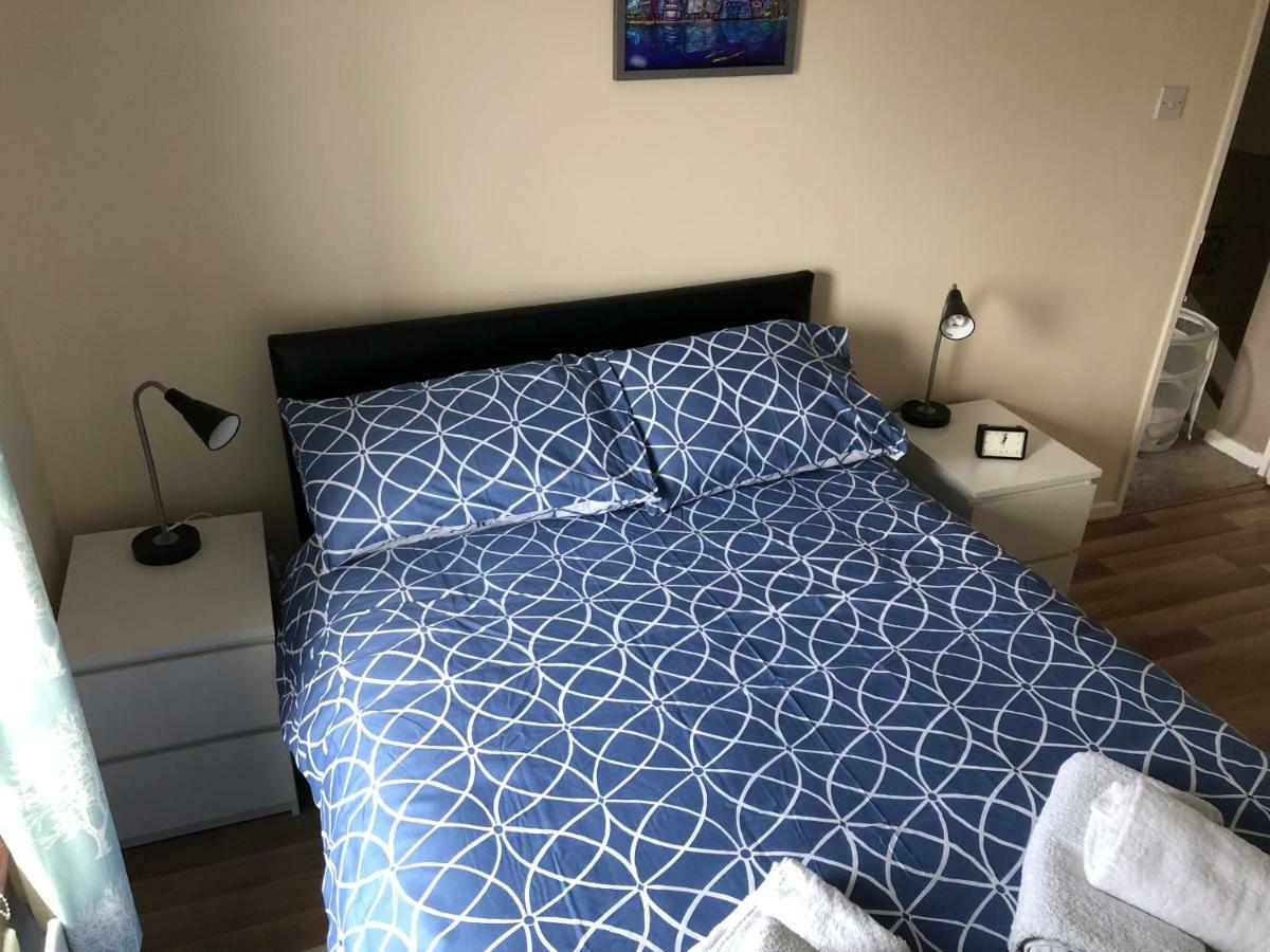 Claire'S Airbnb 2 Белфаст Экстерьер фото