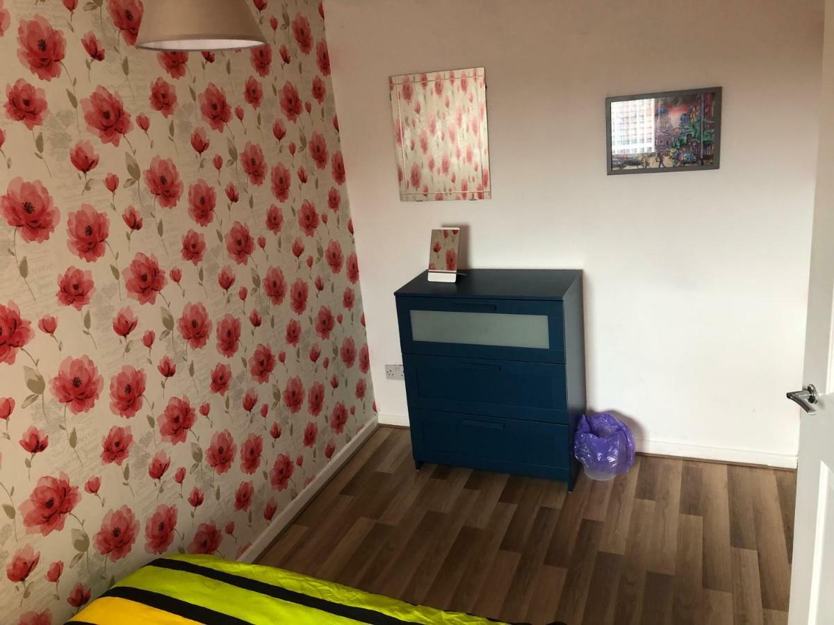 Claire'S Airbnb 2 Белфаст Экстерьер фото