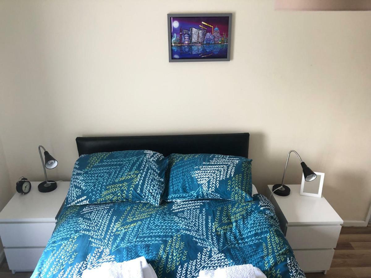 Claire'S Airbnb 2 Белфаст Экстерьер фото