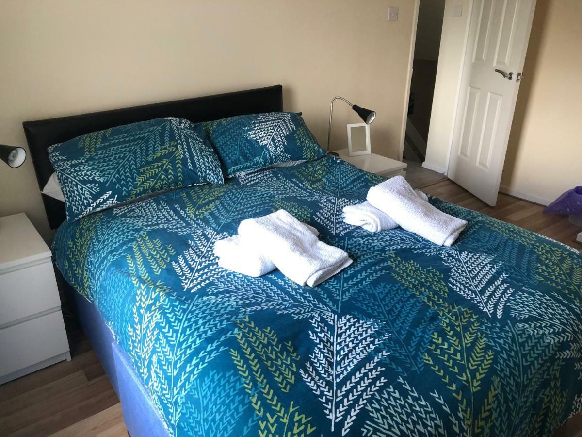 Claire'S Airbnb 2 Белфаст Экстерьер фото